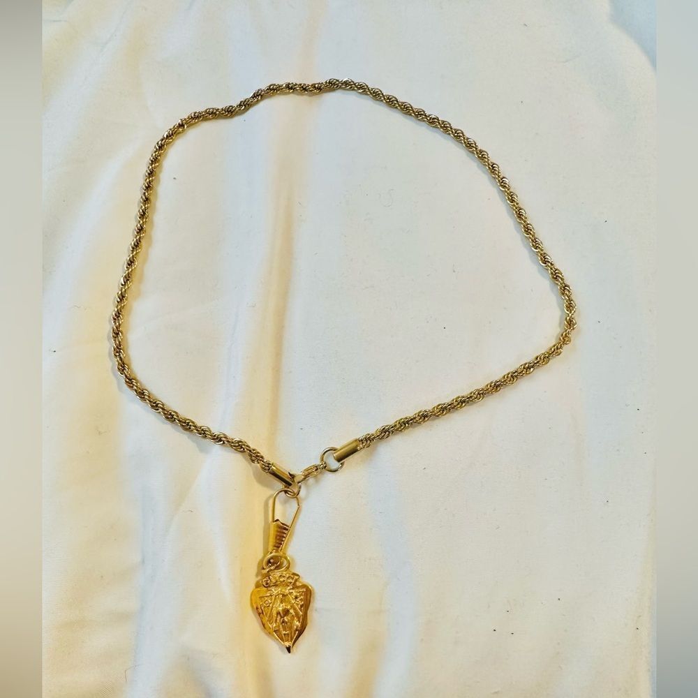 Gucci  bag charm with metal necklace - Picture 3 of 8